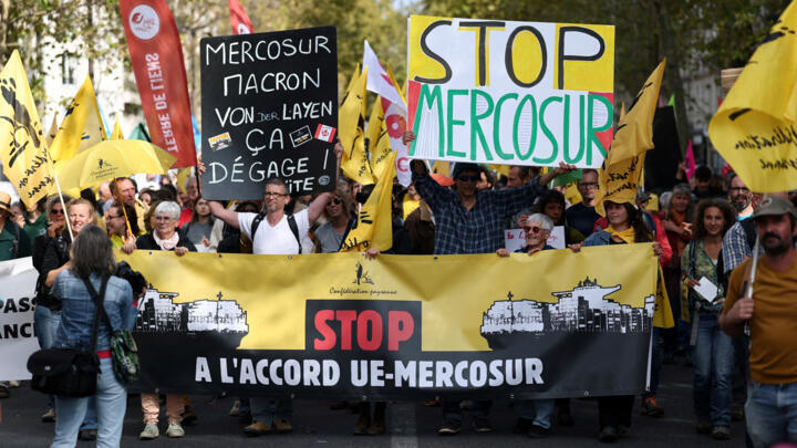 Protesters rally against the EU-Mercosur free-trade deal in Paris on October 14, 2025.